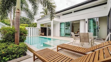 Standard Villa | 2 bedrooms, in-room safe, free WiFi, bed sheets