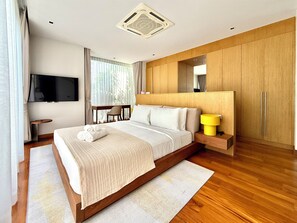 Villa | Individually furnished, iron/ironing board, free WiFi, bed sheets