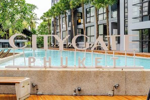 Apartment | In-room safe, iron/ironing board, free WiFi, bed sheets