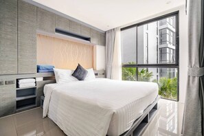 Apartment | In-room safe, iron/ironing board, free WiFi, bed sheets