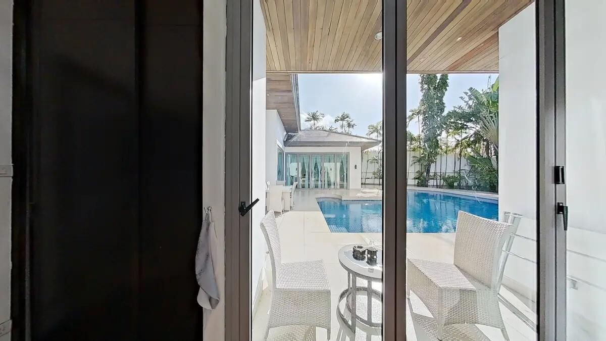 Villa | Iron/ironing board, free WiFi