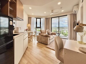 Classic Apartment | Private kitchenette | Fridge, microwave, stovetop, toaster - Skypark by Villacarte (Laguna)