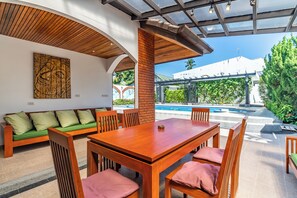 Family Villa | Terrace/patio