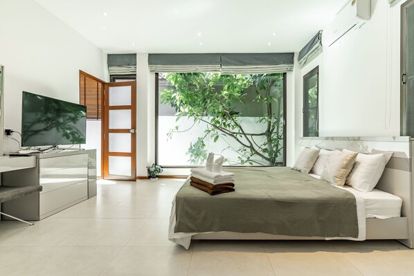 Family Villa | In-room safe, free WiFi, bed sheets