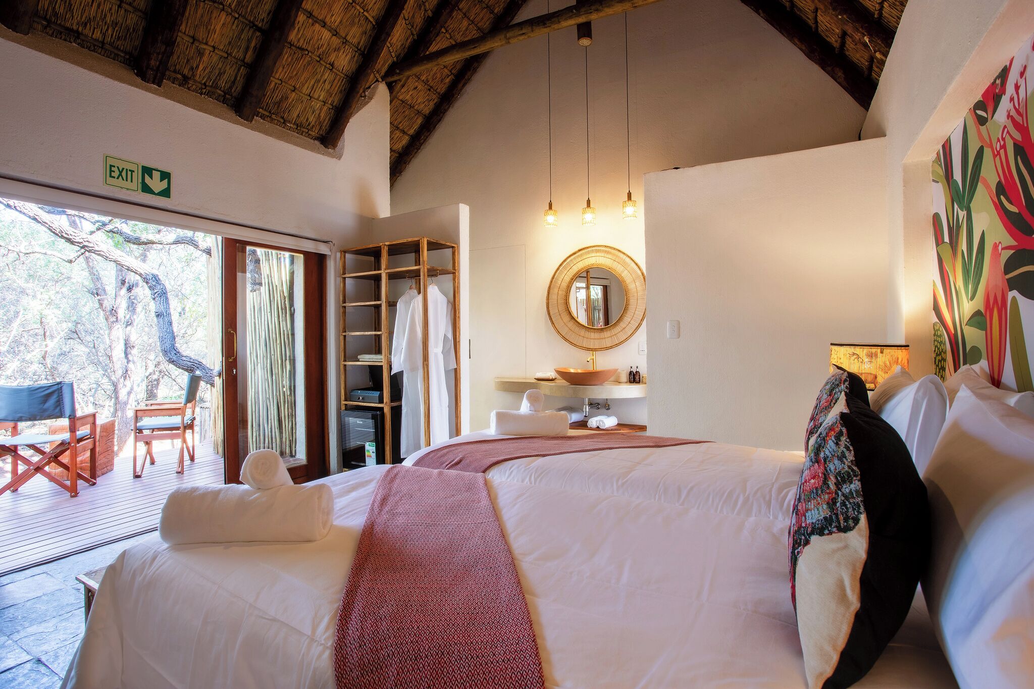 Twin kamer, uitzicht op tuin | Een bureau, een laptopwerkplek, gratis wifi