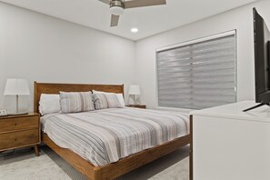 2 bedrooms, iron/ironing board, free WiFi, bed sheets