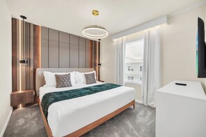 10 slaapkamers, een strijkplank/strijkijzer, gratis wifi, beddengoed