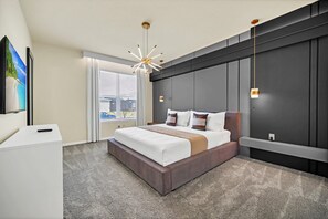 10 bedrooms, iron/ironing board, free WiFi, bed sheets