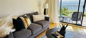 Cozy 2 bedroom suite, including a stunning view, on Vancouver Island