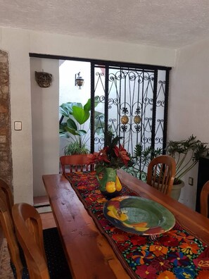 Dining - Spacious 4-bedroom house in welcoming Oaxaca with beautiful terrace (Oaxaca de Juárez)