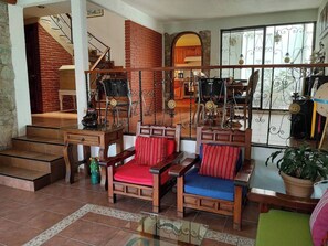 Interior - Spacious 4-bedroom house in welcoming Oaxaca with beautiful terrace (Oaxaca de Juárez)
