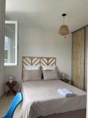 1 bedroom, WiFi, bed sheets - Ti-Gomyé- apartment with sea view - near beaches and village (Sainte-Luce)