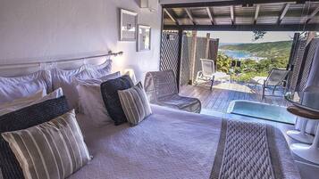 Bangalô superluxo, vista para o mar | 1 quarto, cofres nos quartos, cortinas blackout, Wi-Fi de cortesia