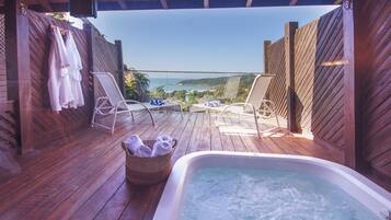 Luxury Bungalow, Sea View | 1 bedroom, in-room safe, blackout curtains, free WiFi