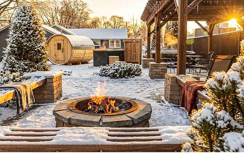 3 Bedroom House / Arcadia Resort / BBQ / HOT TUB / SAUNA