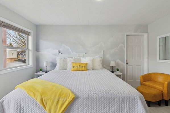 1 bedroom, bed sheets