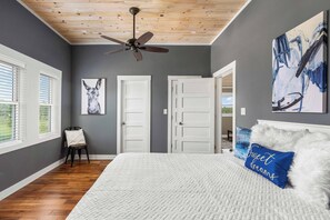 2 間睡房、床單