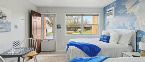 1 bedroom, bed sheets