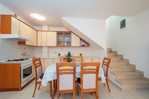 Comfort-Apartment, 2 Schlafzimmer, Klimaanlage | Eigene Küche