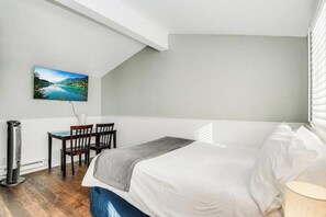 2 habitaciones, tabla de planchar con plancha, wifi y ropa de cama 