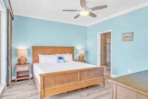 2 bedrooms, iron/ironing board, WiFi, bed sheets - *New* Blue Paradise-Beach/Pool (Key Colony Beach)