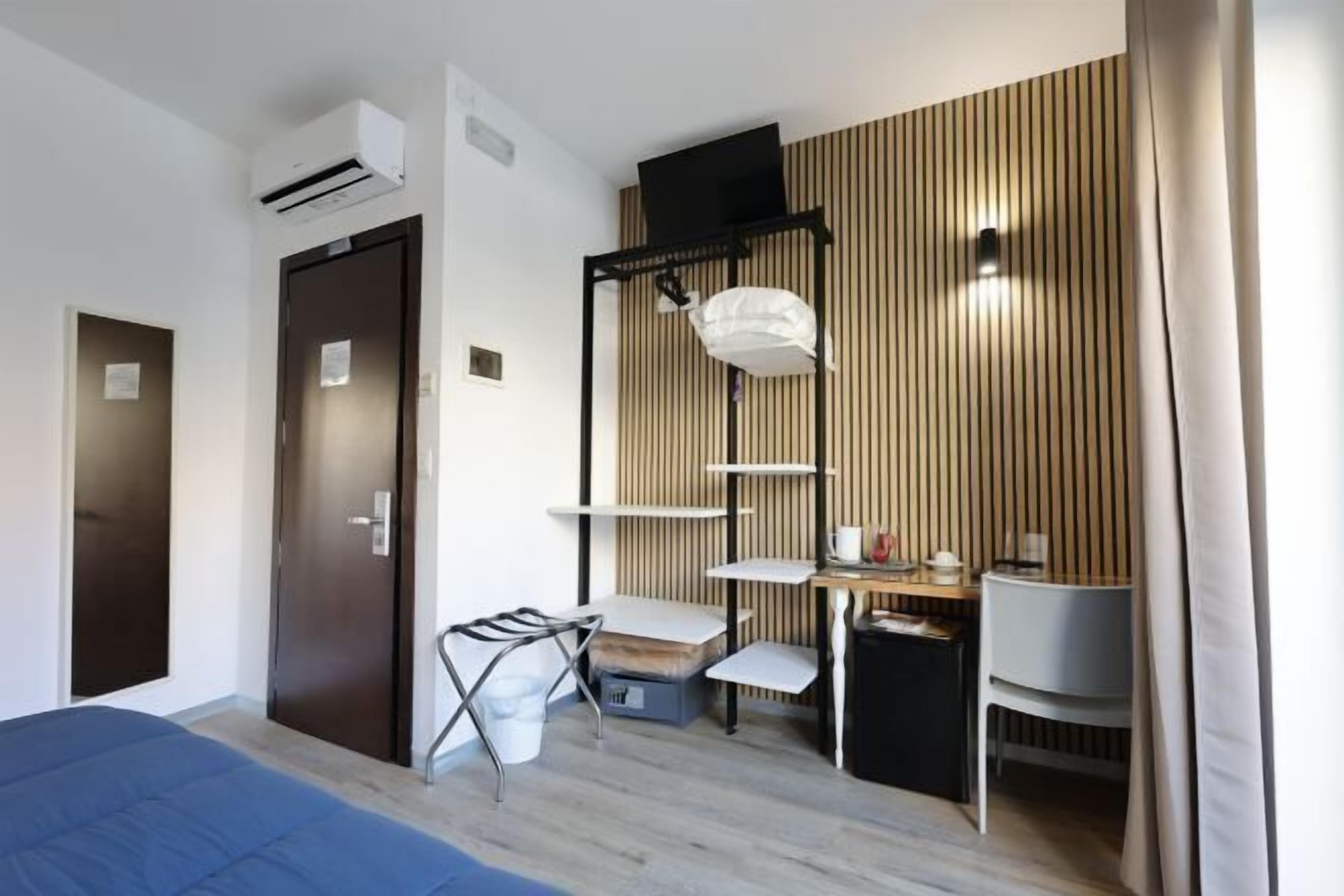 In-room safe, desk, laptop workspace, iron/ironing board