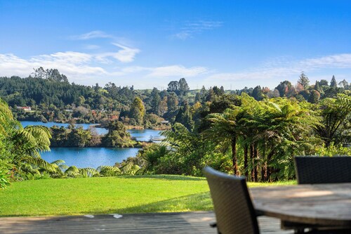 Okere Jetty Escape -  Rotoiti Holiday Home