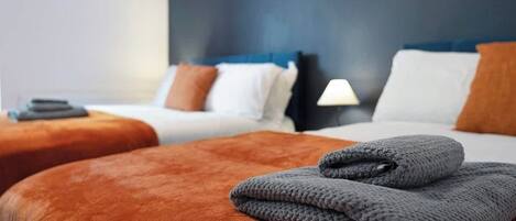 4 makuuhuonetta, Wi-Fi, vuodevaatteet