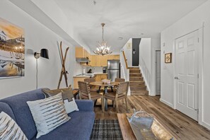 Smart-tv en een open haard