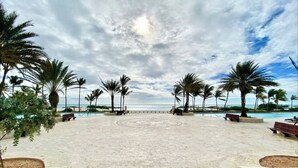 Unclassified image, 4 of 41, button - Aqua Marina at Marina Cap Cana (Punta Cana)