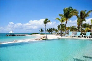 Pool - Aqua Marina at Marina Cap Cana (Punta Cana)