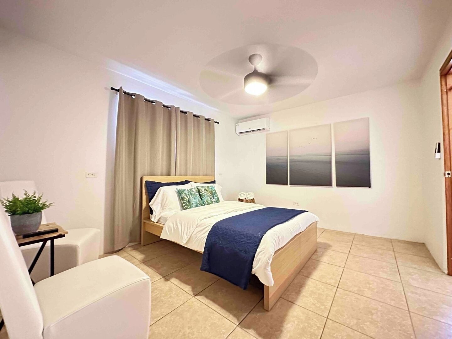 3 bedrooms, iron/ironing board, WiFi, bed sheets