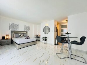 1 bedroom, iron/ironing board, WiFi