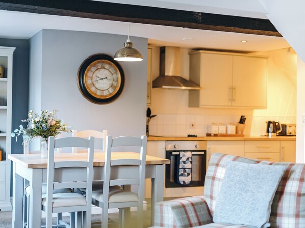Interior - The Pheasant Apartment (Bridgnorth)
