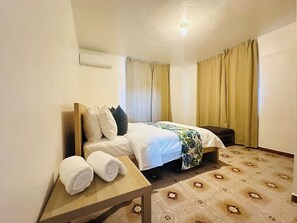 2 habitaciones, tabla de planchar con plancha y wifi 