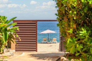 Terrace/patio - Manta Morada: Sol, San Pancho, Beachfront and Ocean view (San Francisco)
