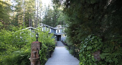 Enchanting bed & breakfast in Cazadero