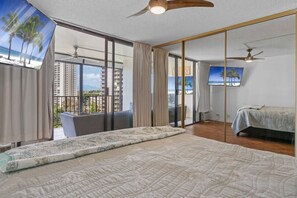 1 bedroom, iron/ironing board, WiFi, bed sheets - Ocean View | Walk to Mall | Free Parking, W/D, AC (Aiea)