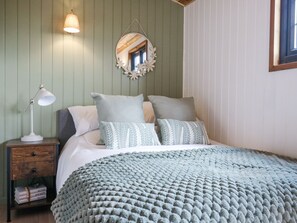 1 habitación, decoración personalizada y muebles diferentes
