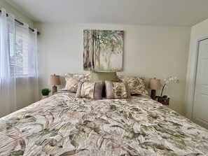 2 室のベッドルーム、アイロン / アイロン台、WiFi (無料)、ベッドシーツ