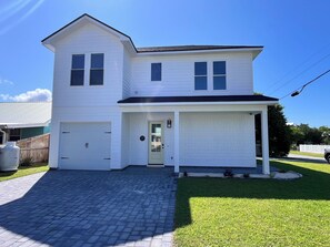 Exterior - Trip Around The Sun; 3-bedroom house with private pool in Panama City Beach (Panama City Beach)