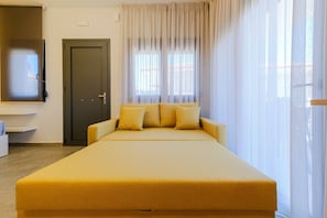 1 habitación, tabla de planchar con plancha, internet y ropa de cama