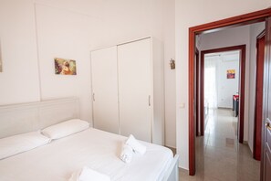 3 Schlafzimmer, Bügeleisen/Bügelbrett, Internetzugang, Bettwäsche