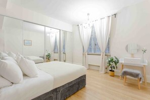 2 chambres, fer et planche à repasser, Wi-Fi gratuit, draps fournis