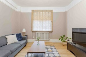 Televisión, videojuegos y libros 