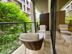Luxury Apartment | Balcony