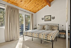 4 Schlafzimmer, Schreibtisch, Reisekinderbett, kostenloses WLAN