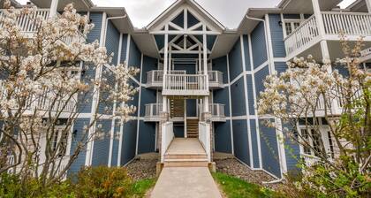 Luxury 2BR King Condo – with Pool & Spa Access