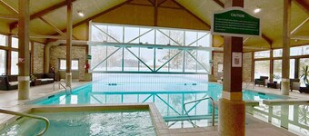 Hideaway 2BR Condo Pool & Heated Pool