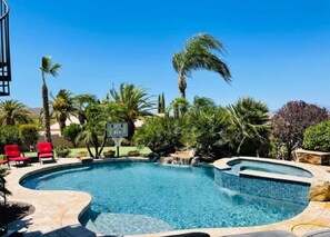 Piscine extérieure, piscine chauffée